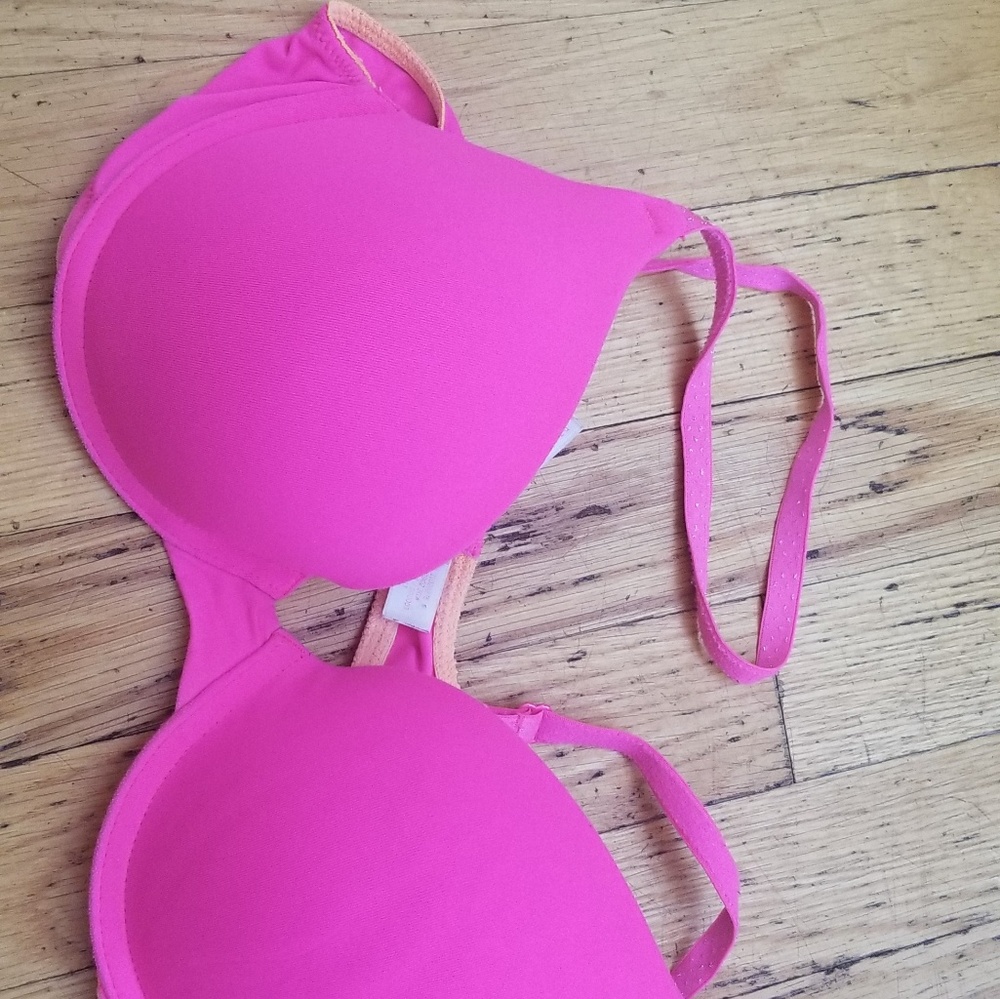 Neon pink vs push up